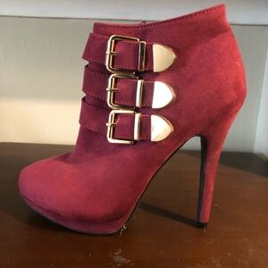 Burgundy, gold plated boot